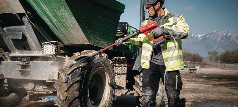 Limpiador a presión inalámbrico PC 2-22 Limpiador a presión portátil con 40 bar (580 PSI) de presión de trabajo para limpiezas ligeras en obras (plataforma de batería Nuron) Aplicaciones 1